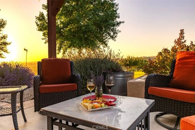 6130 Buckhorn Ridge, San Miguel, CA 93451