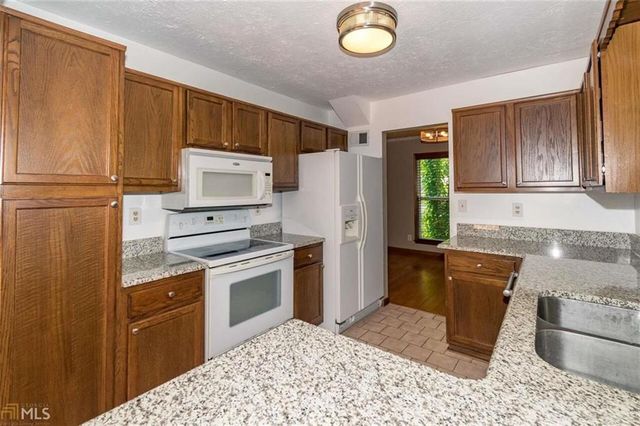 330 Broken Lance Place, Alpharetta, GA 30022