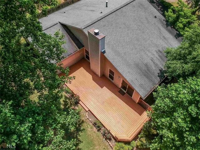 330 Broken Lance Place, Alpharetta, GA 30022