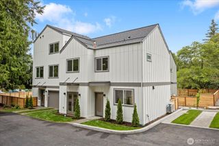 10326 B Ashworth Avenue N, Seattle, WA 98133