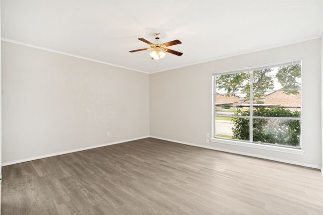 8805 N Normandale Street, Fort Worth, TX 76116