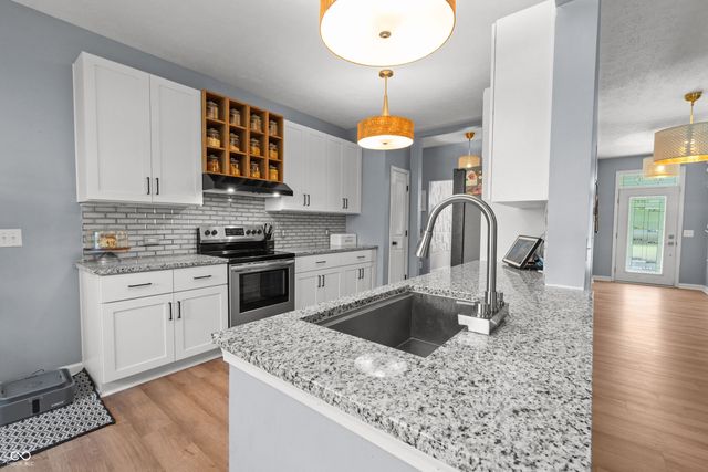 728 Stockbridge Drive, Westfield, IN 46074