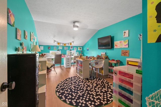 728 Stockbridge Drive, Westfield, IN 46074