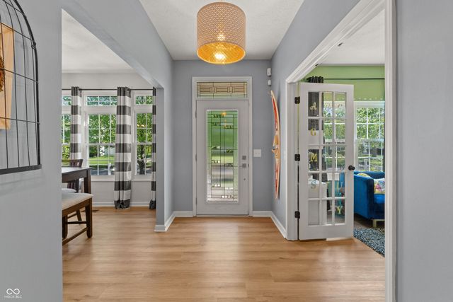 728 Stockbridge Drive, Westfield, IN 46074