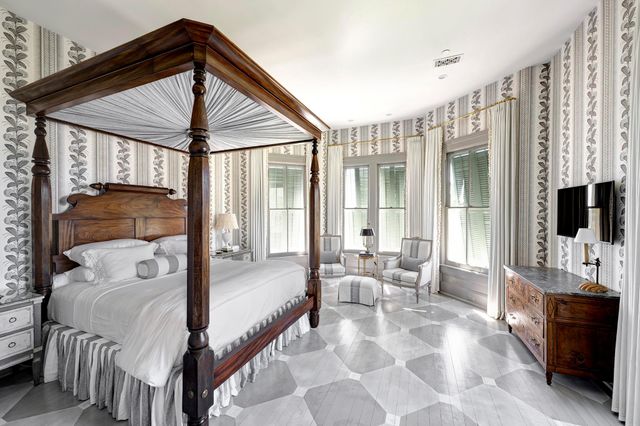 523 10th Street, Galveston, TX 77550