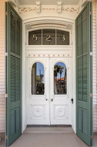 523 10th Street, Galveston, TX 77550