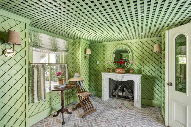 523 10th Street, Galveston, TX 77550