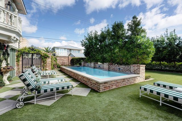 523 10th Street, Galveston, TX 77550