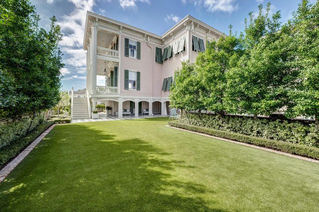 523 10th Street, Galveston, TX 77550