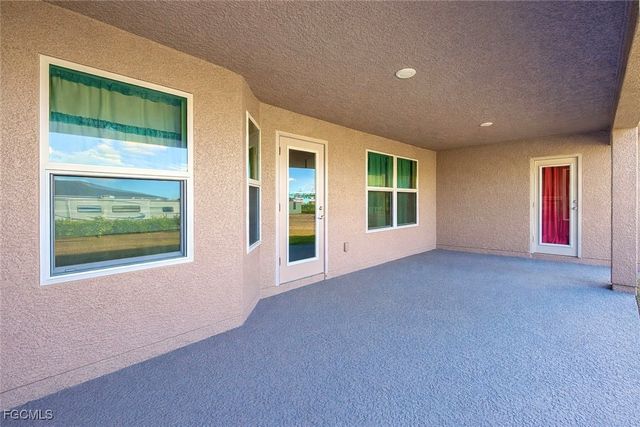 3004 41st ST W, Lehigh Acres, FL 33971