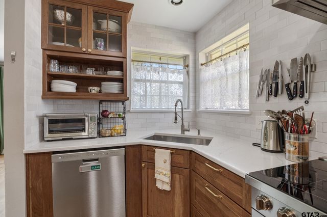 1804 Topaz Cv., Whitehouse, TX 75791