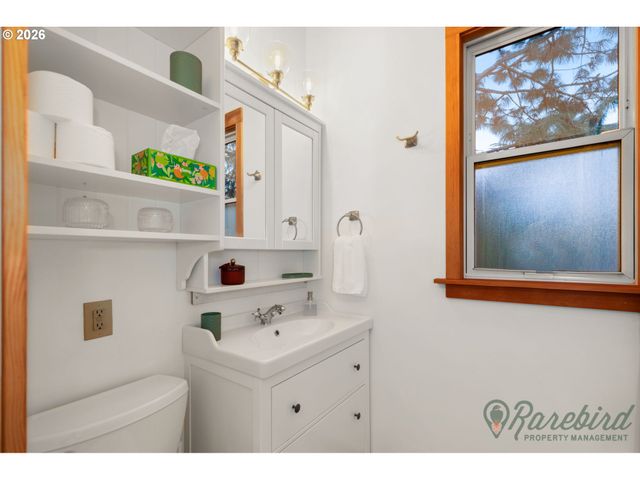 1802 Se MORRISON St 1802, Portland, OR 97214