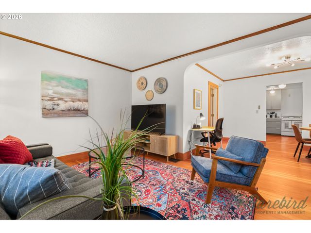 1802 Se MORRISON St 1802, Portland, OR 97214