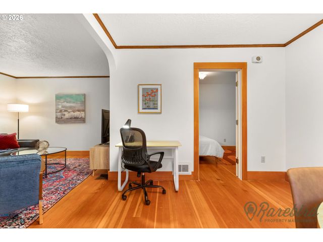 1802 Se MORRISON St 1802, Portland, OR 97214