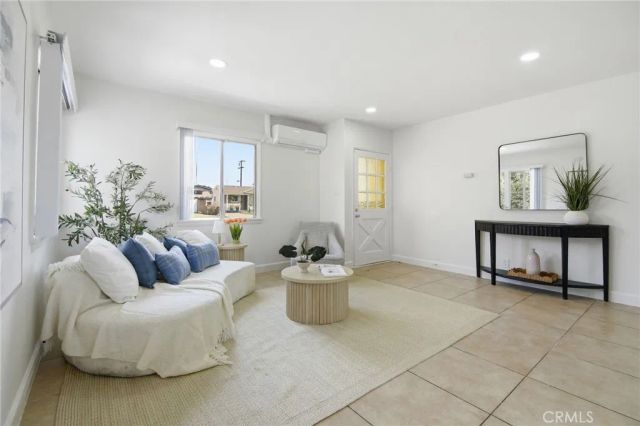9029 Mel Dar, Downey, CA 90240