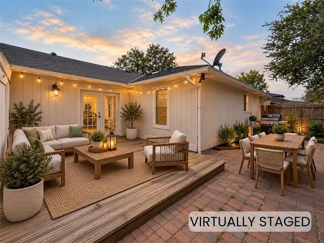6142 Camway Dr, Corpus Christi, TX 78415