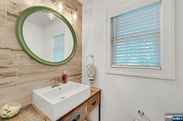 163 Woodward Avenue, Rutherford, NJ 07070