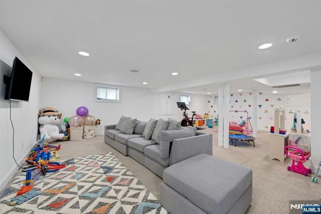 163 Woodward Avenue, Rutherford, NJ 07070