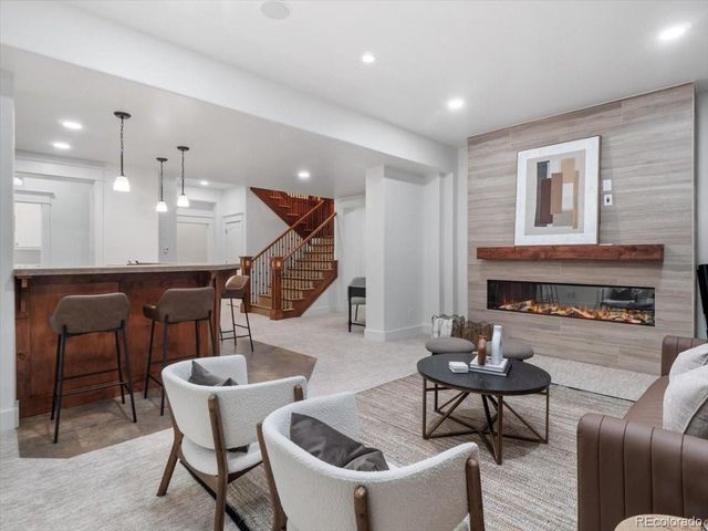 2643 Hawk Point Ct, Castle Rock, CO 80104