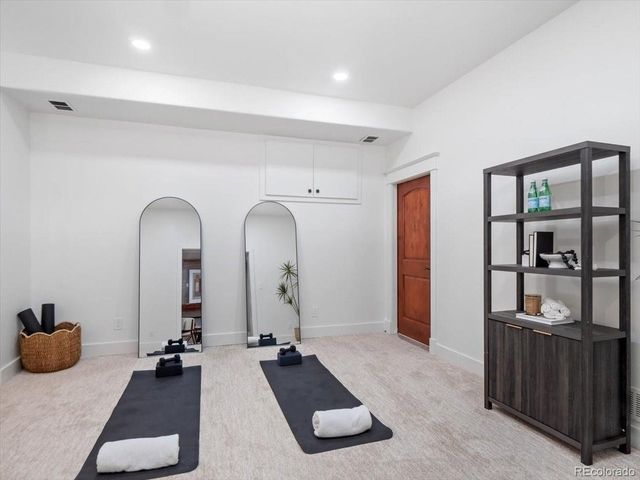 2643 Hawk Point Ct, Castle Rock, CO 80104