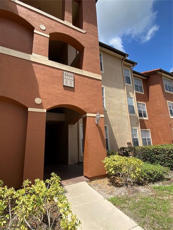 Image 30 of property listing at 6141 METROWEST BOULEVARD 308, Orlando, FL 32835