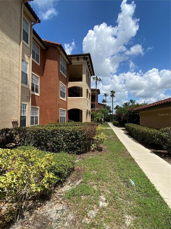 Image 31 of property listing at 6141 METROWEST BOULEVARD 308, Orlando, FL 32835