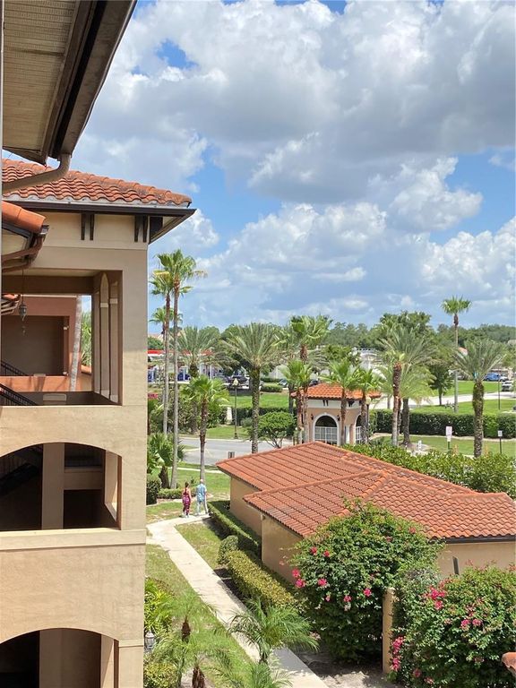 Image 32 of property listing at 6141 METROWEST BOULEVARD 308, Orlando, FL 32835