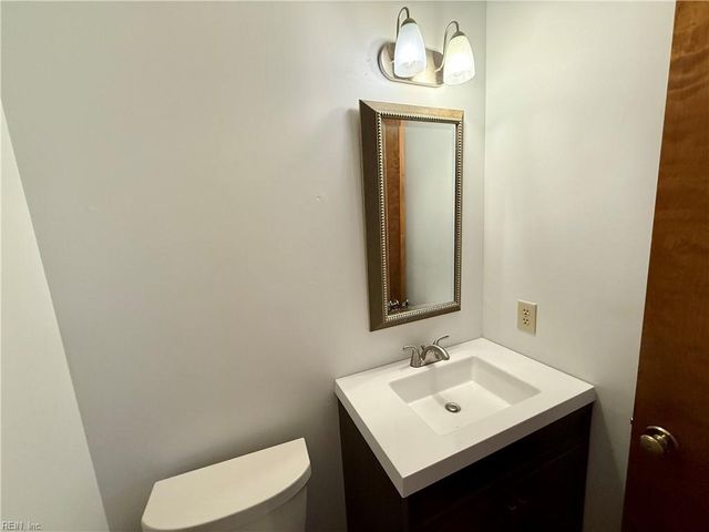 156 Bush Springs RD, Toano, VA 23168