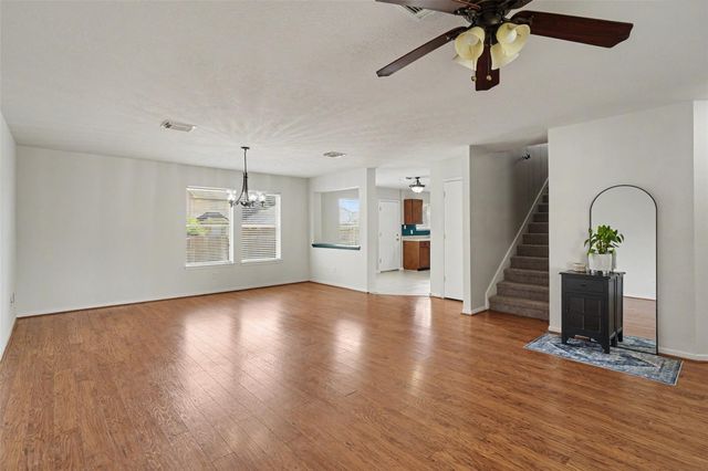 3105 Centennial Village Drive, Pearland, TX 77584