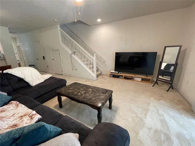 905 NW 21ST AVENUE 905, Gainesville, FL 32609
