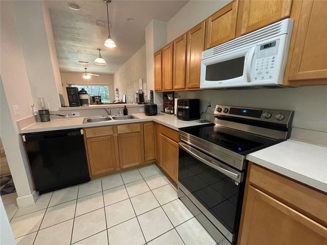 905 NW 21ST AVENUE 905, Gainesville, FL 32609