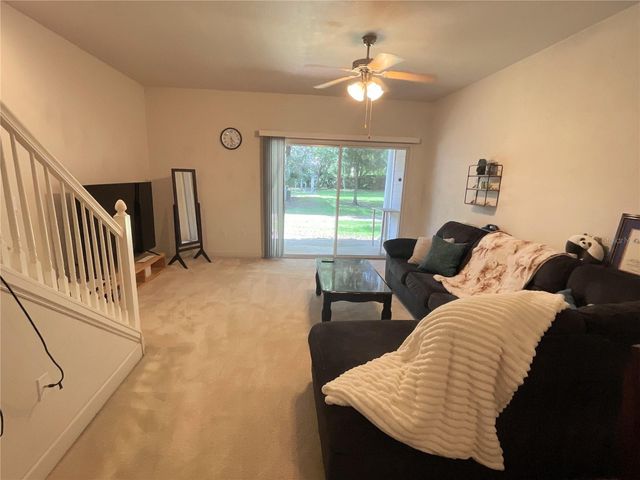 905 NW 21ST AVENUE 905, Gainesville, FL 32609
