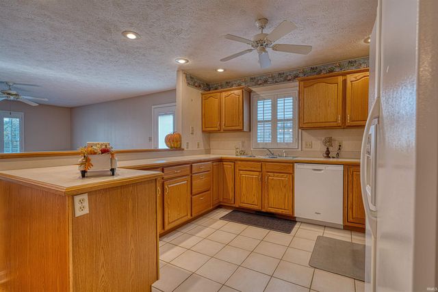 6405 Highcroft Drive, Evansville, IN 47715