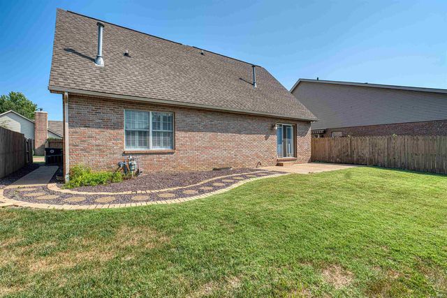 6405 Highcroft Drive, Evansville, IN 47715