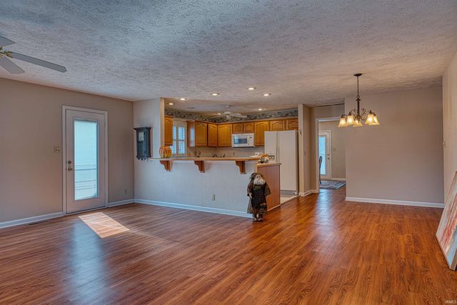 6405 Highcroft Drive, Evansville, IN 47715