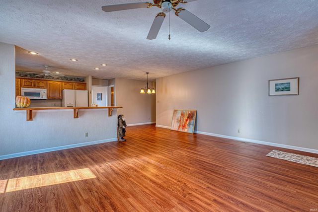 6405 Highcroft Drive, Evansville, IN 47715