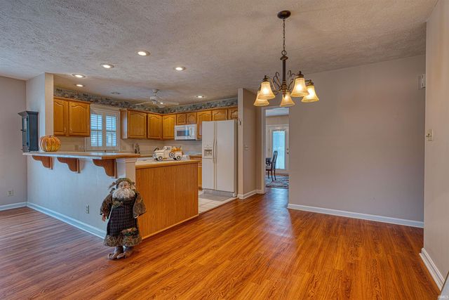 6405 Highcroft Drive, Evansville, IN 47715