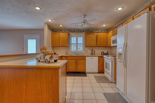 6405 Highcroft Drive, Evansville, IN 47715