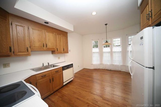 37 Maple Street, New Canaan, CT 06840