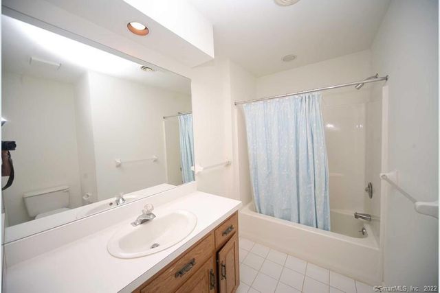 37 Maple Street, New Canaan, CT 06840