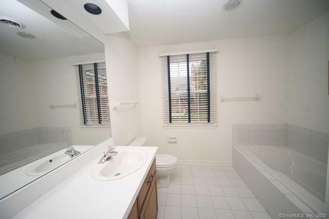 37 Maple Street, New Canaan, CT 06840