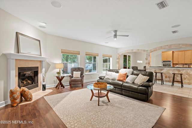 11717 CRUSSELLE Drive, Jacksonville, FL 32223