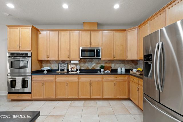 11717 CRUSSELLE Drive, Jacksonville, FL 32223