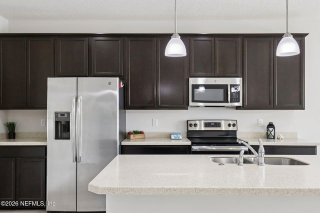 86527 REST HAVEN Court, Yulee, FL 32097