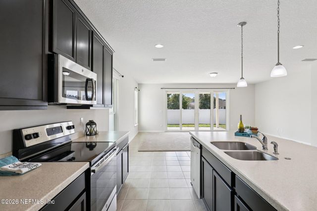 86527 REST HAVEN Court, Yulee, FL 32097