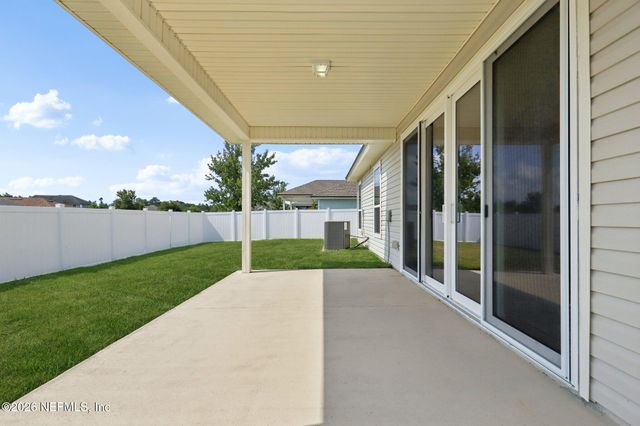 86527 REST HAVEN Court, Yulee, FL 32097