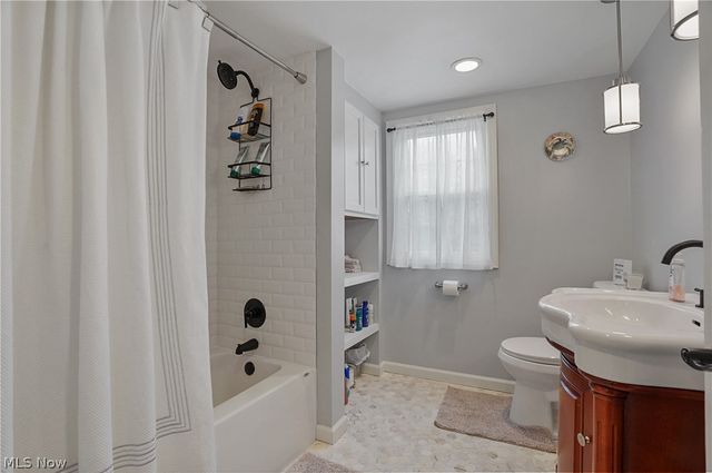 3910 Darlington Avenue NW, Canton, OH 44708