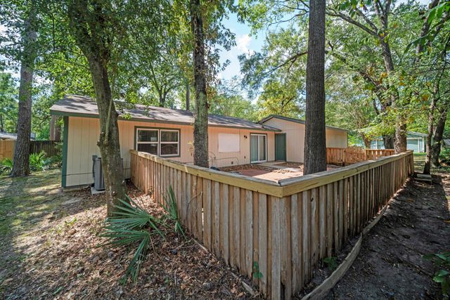 10 Raccoon Lane, The Woodlands, TX 77380