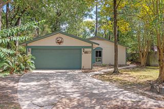 10 Raccoon Lane, The Woodlands, TX 77380