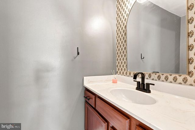 14621 MONMOUTH DR, Burtonsville, MD 20866